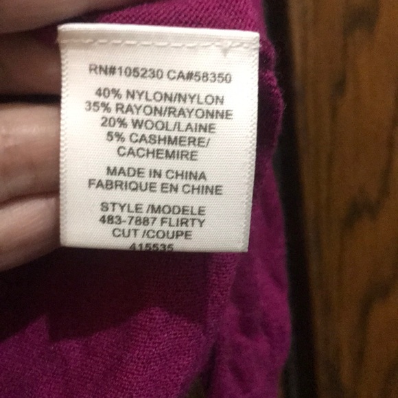 JOIE flirty fuchsia cashmere blend sweater small - Picture 4 of 4